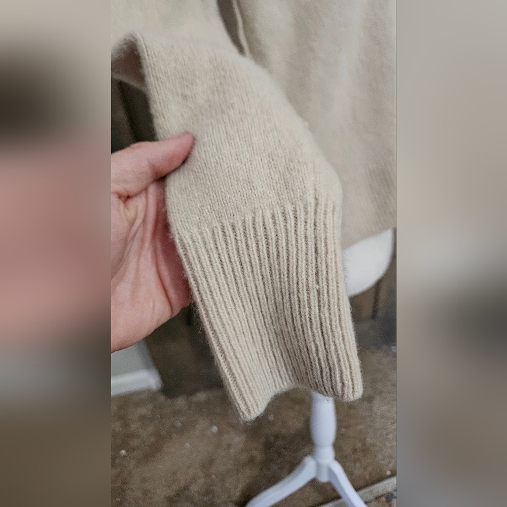 MADEWELL (Re)sourced Cashmere Crewneck Sweater In Heathered Beige. XS - Picture 15 of 15